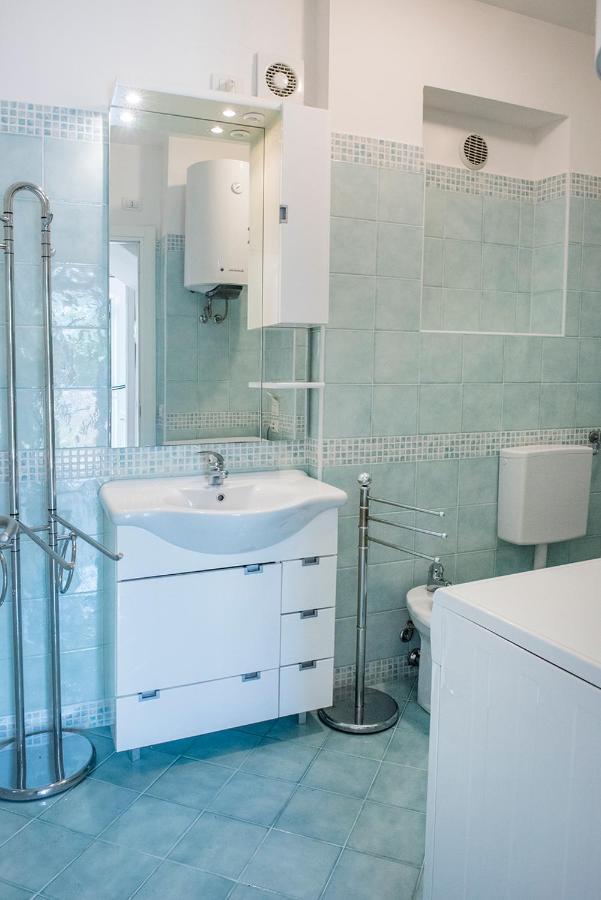 Appartement N011 - Numana, Nuovo Bilocale Con Giardino à Sirolo Extérieur photo